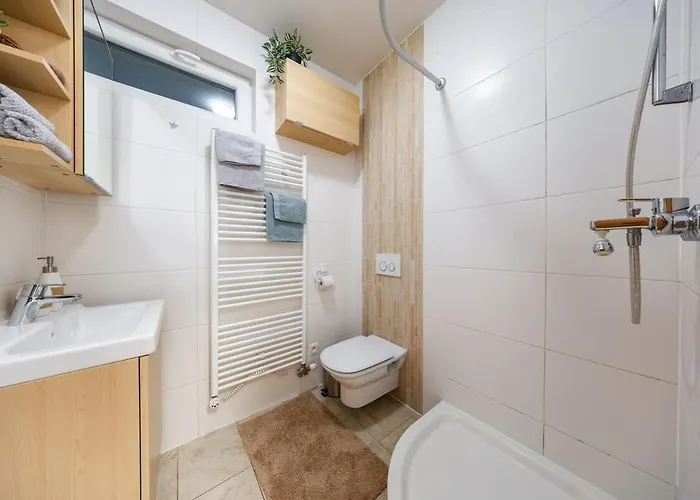 Cosy Apartment, Near Downtown, Self Check-in