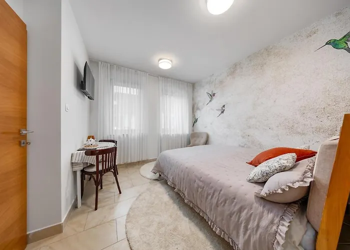 아파트 Cosy Apartment, Near Downtown, Self Check-in *